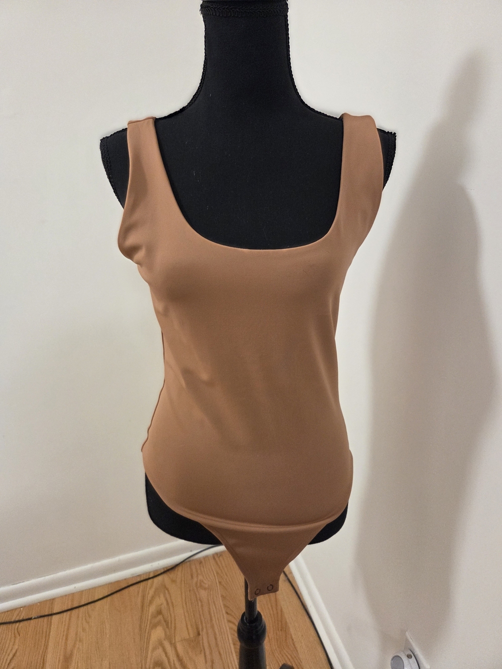 Express Scoop Neck Tank Bodysuit - Brown